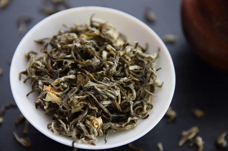 Xu Gong Cha (Bi Tan Piao Xue) - Jasmine Green Tea closeup