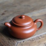 Fung gu yizing zisha purple clay teapot
